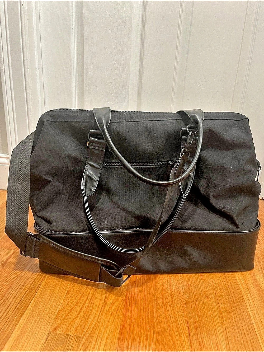 BÉIS The Weekender Black Travel Bag